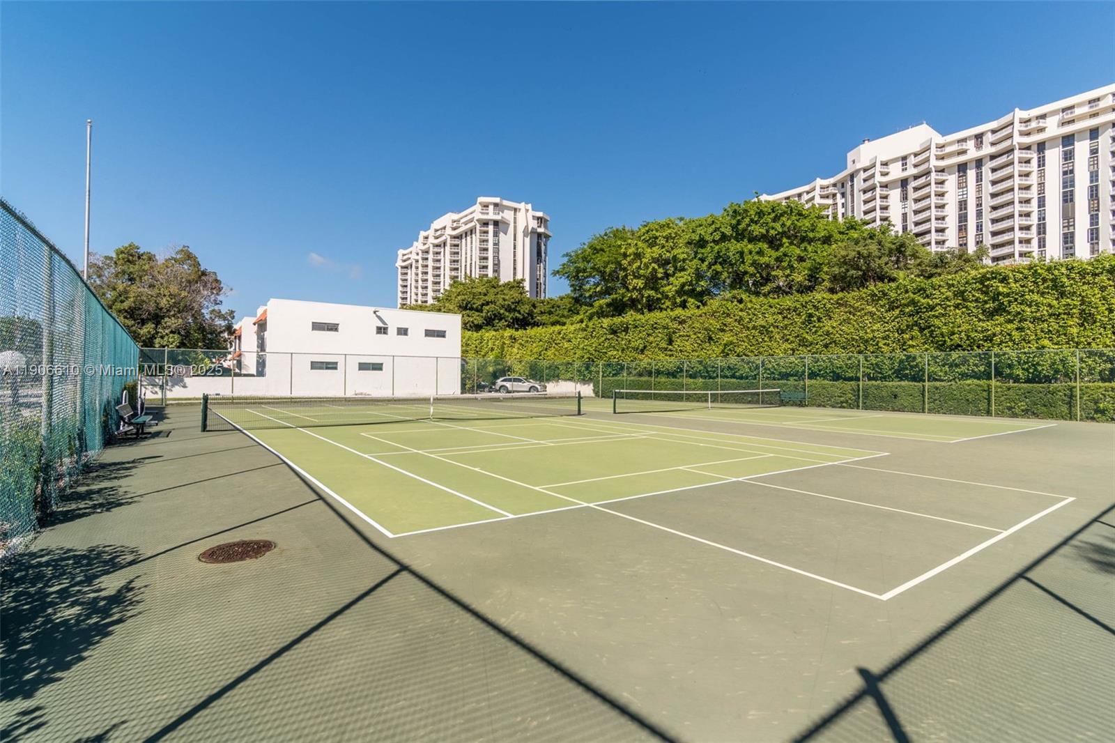 1603 NE 105th St # 9 Unit: 3-9