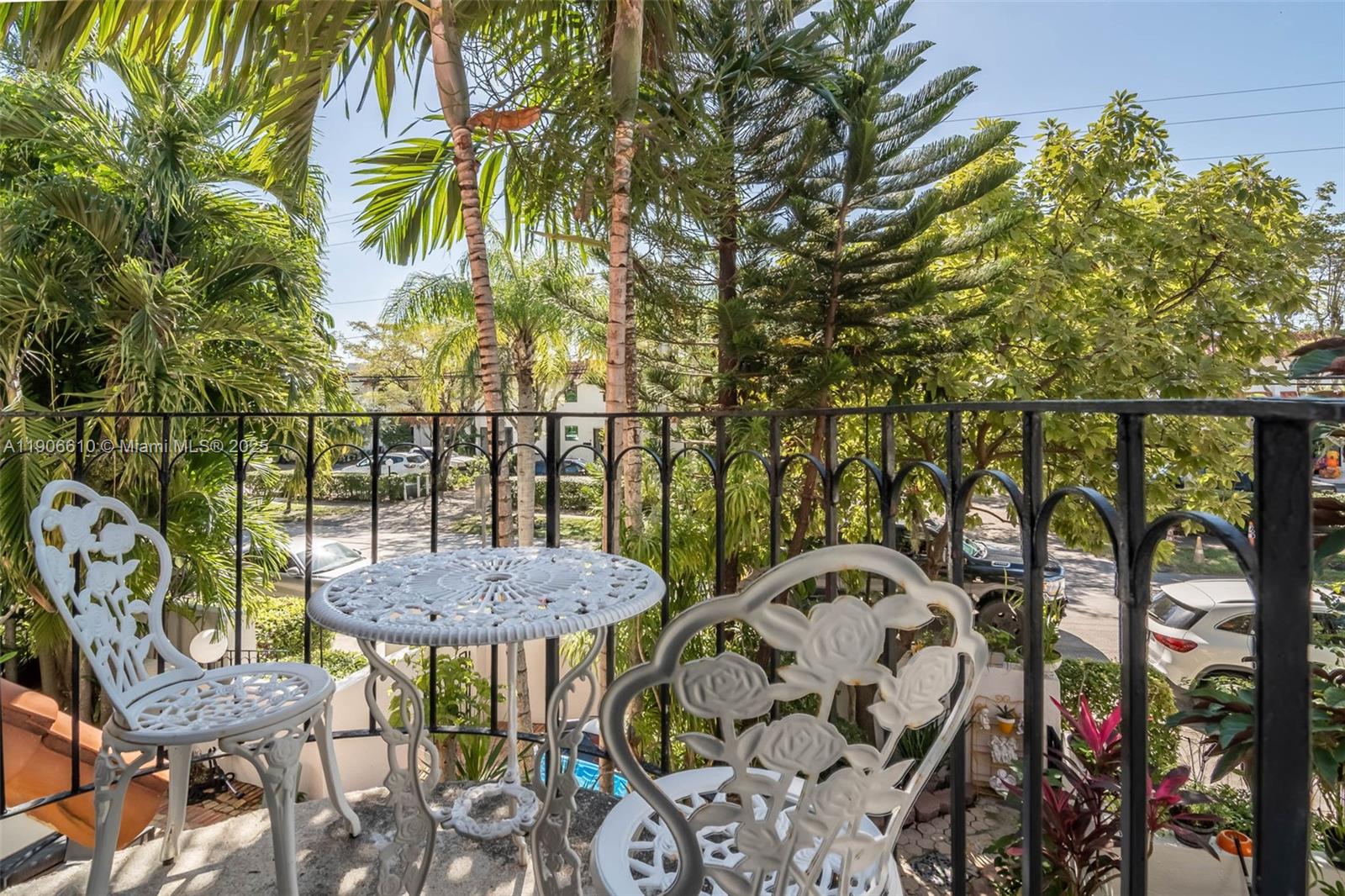 1603 NE 105th St # 9 Unit: 3-9