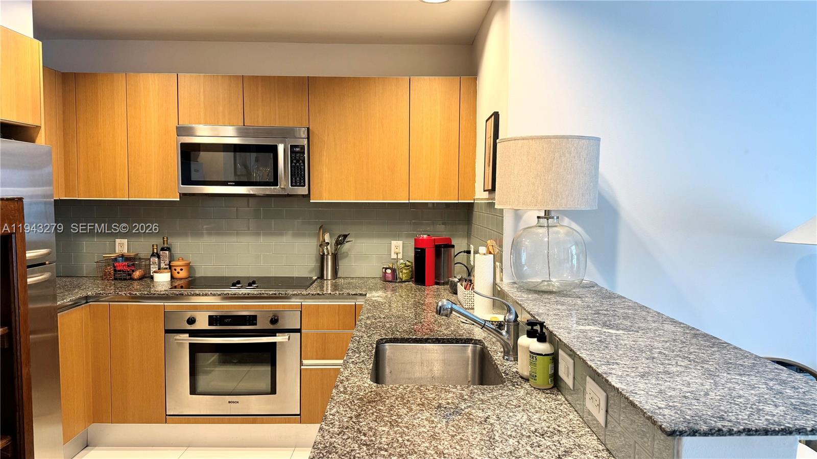 1050 Brickell Ave # 3206