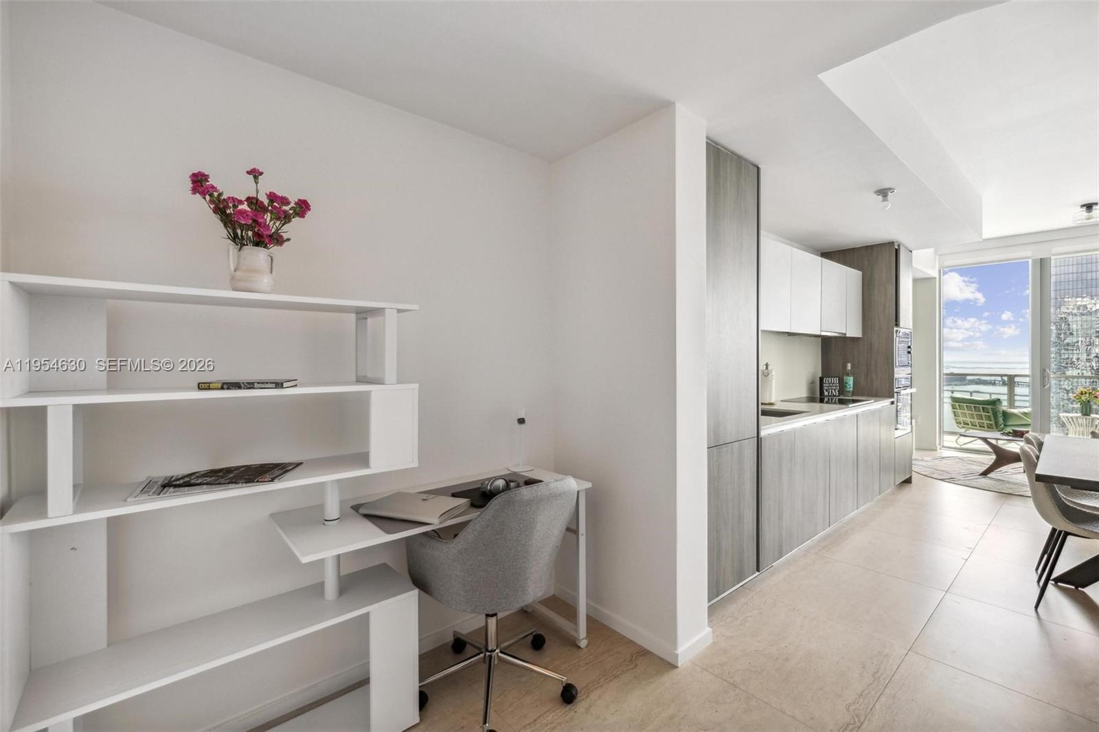 2900 NE 7th Ave # 4208