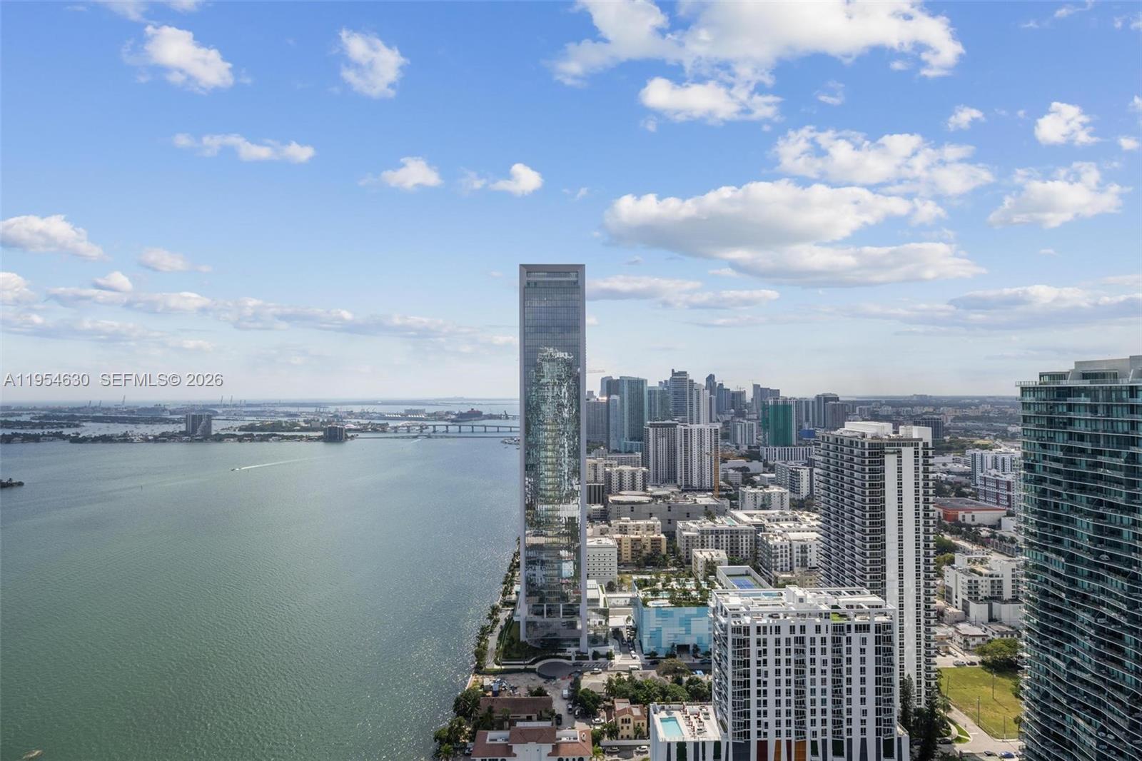 2900 NE 7th Ave # 4208