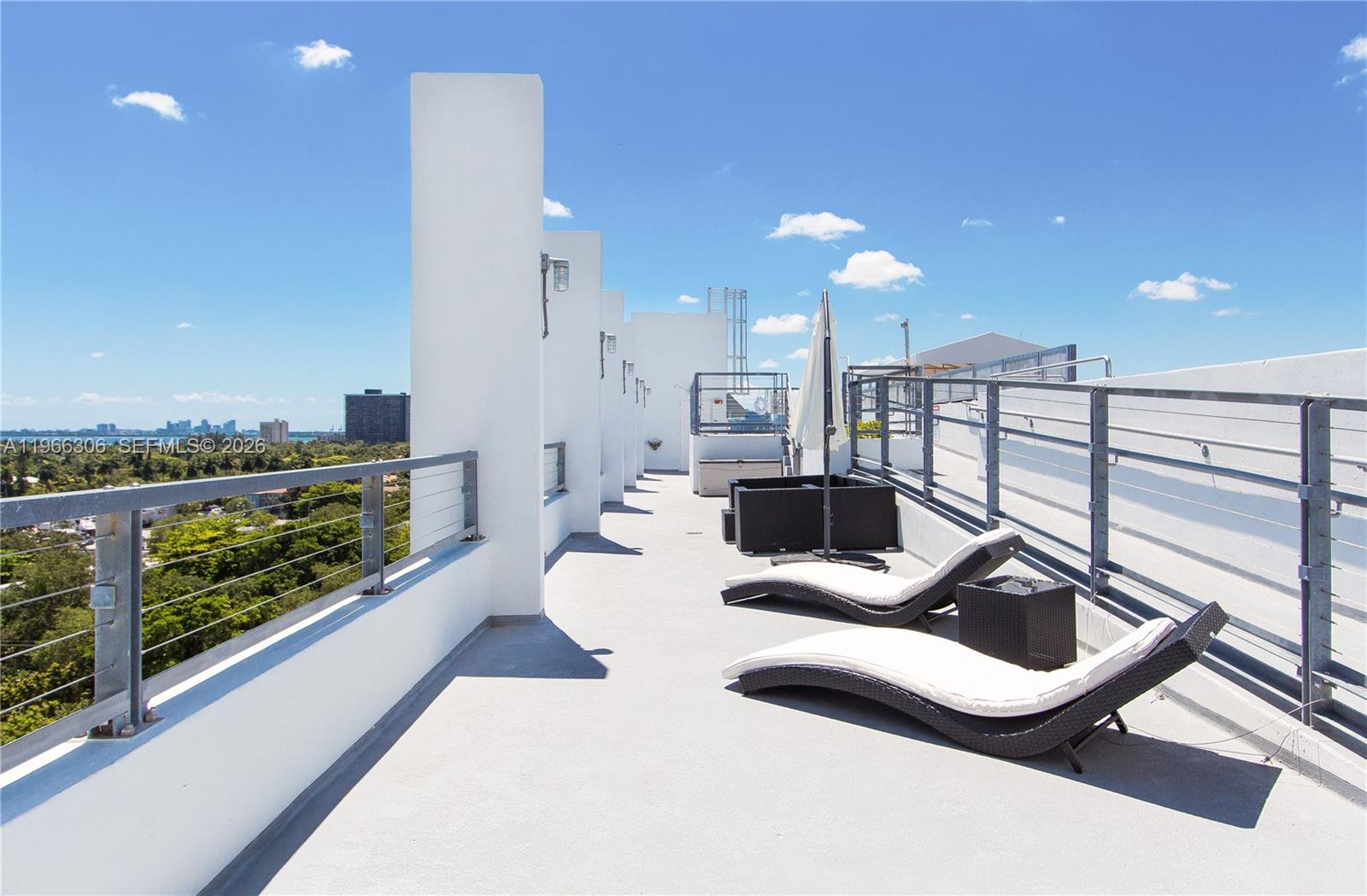 8101 Biscayne Blvd # 613 Unit: R-613