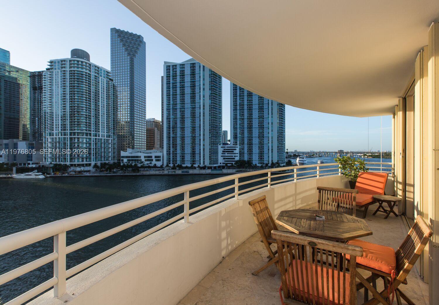 888 Brickell Key Dr # 804