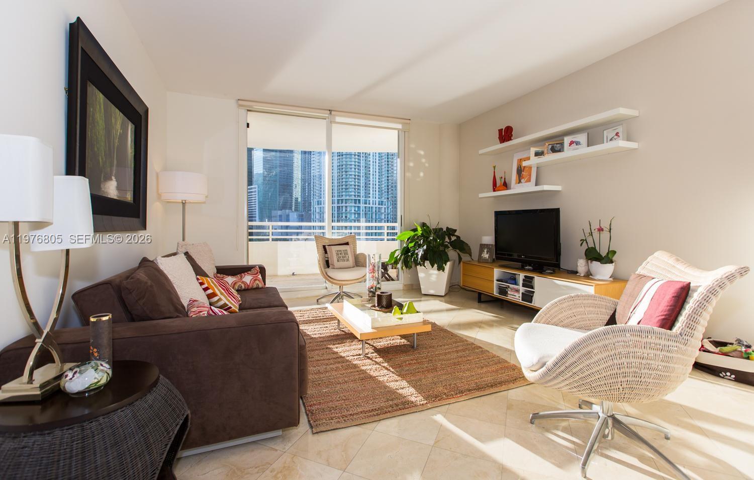 888 Brickell Key Dr # 804