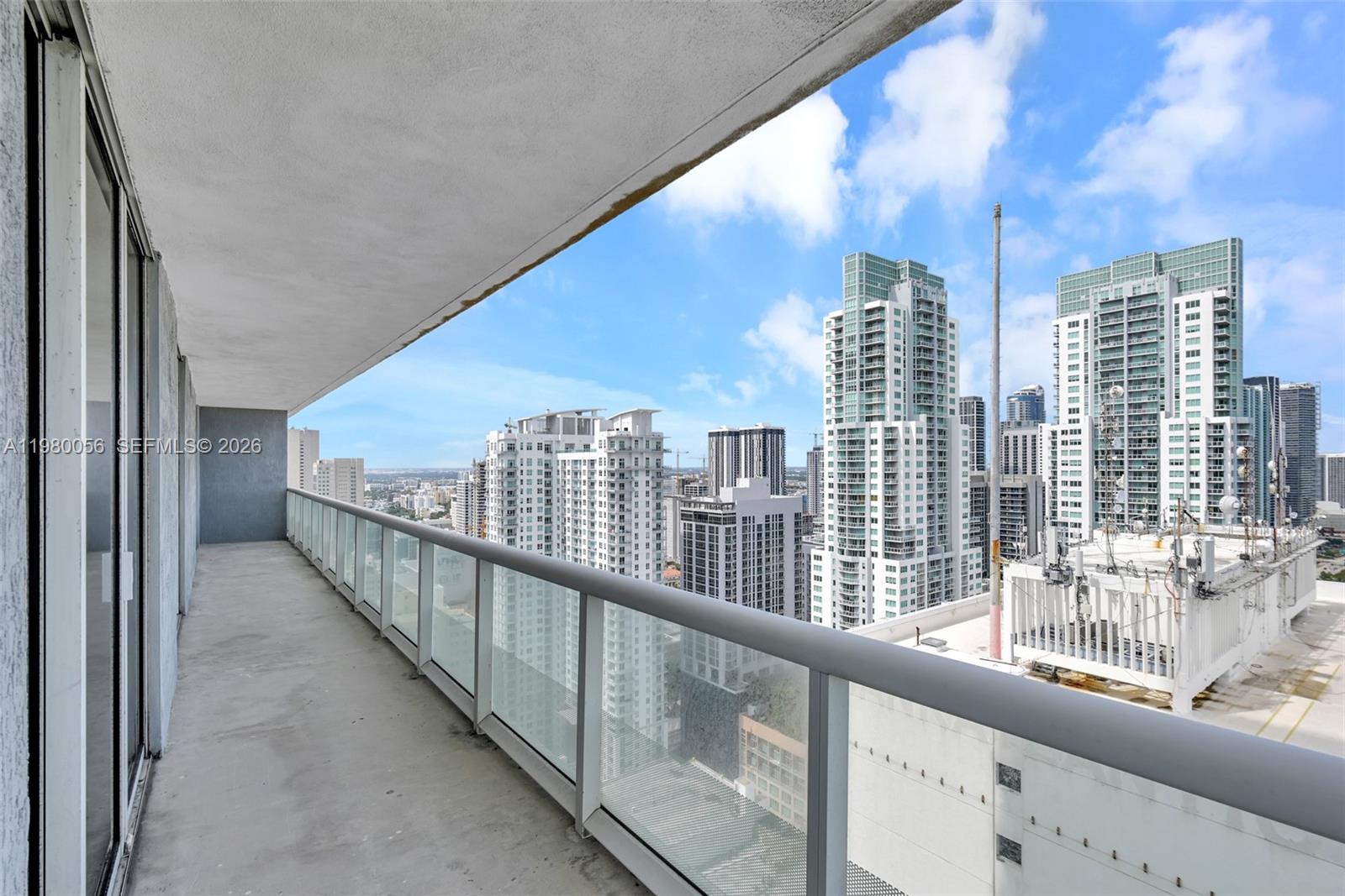 50 Biscayne Blvd # 3802