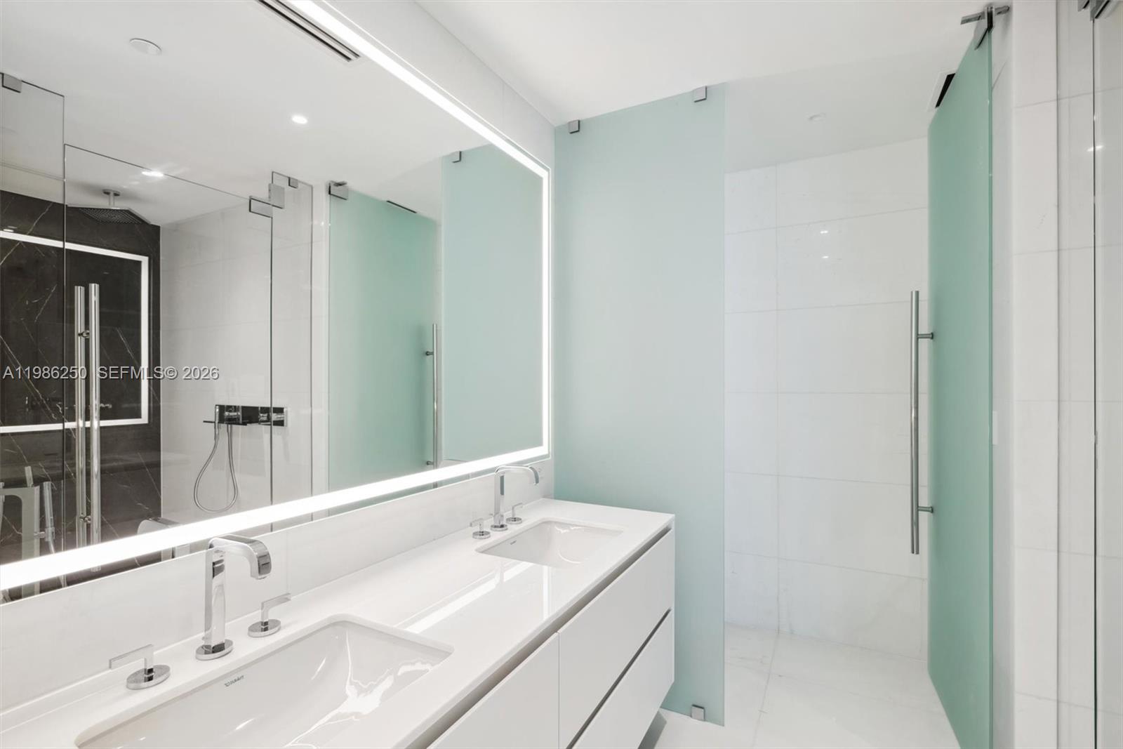 300 Biscayne Boulevard Way # 3805W