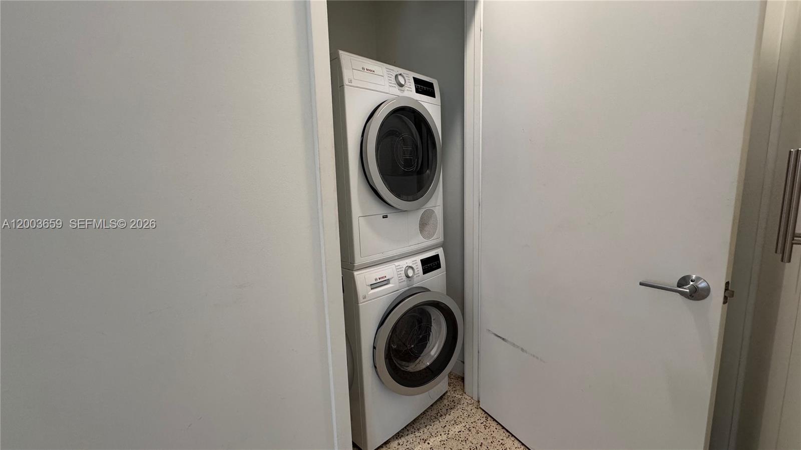 643 Jefferson Ave # 3