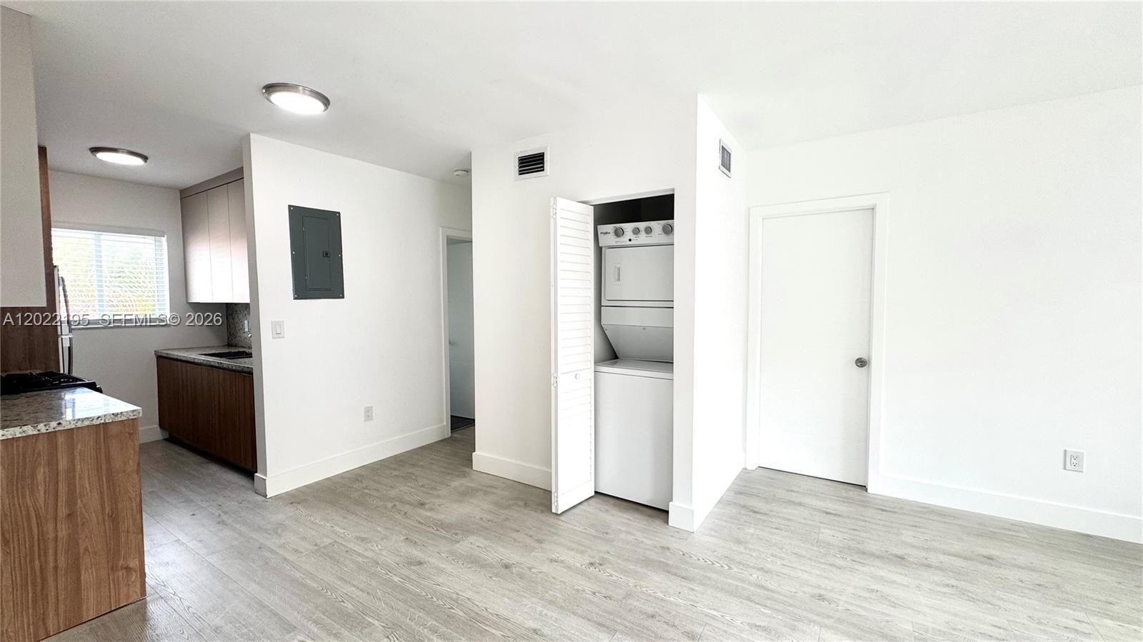 660 Lenox Ave # 3
