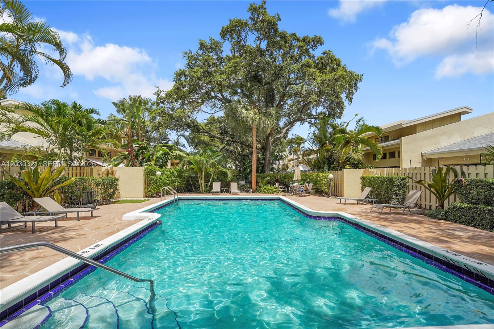 1400 NW 9th Ave # 18 Unit: C-18