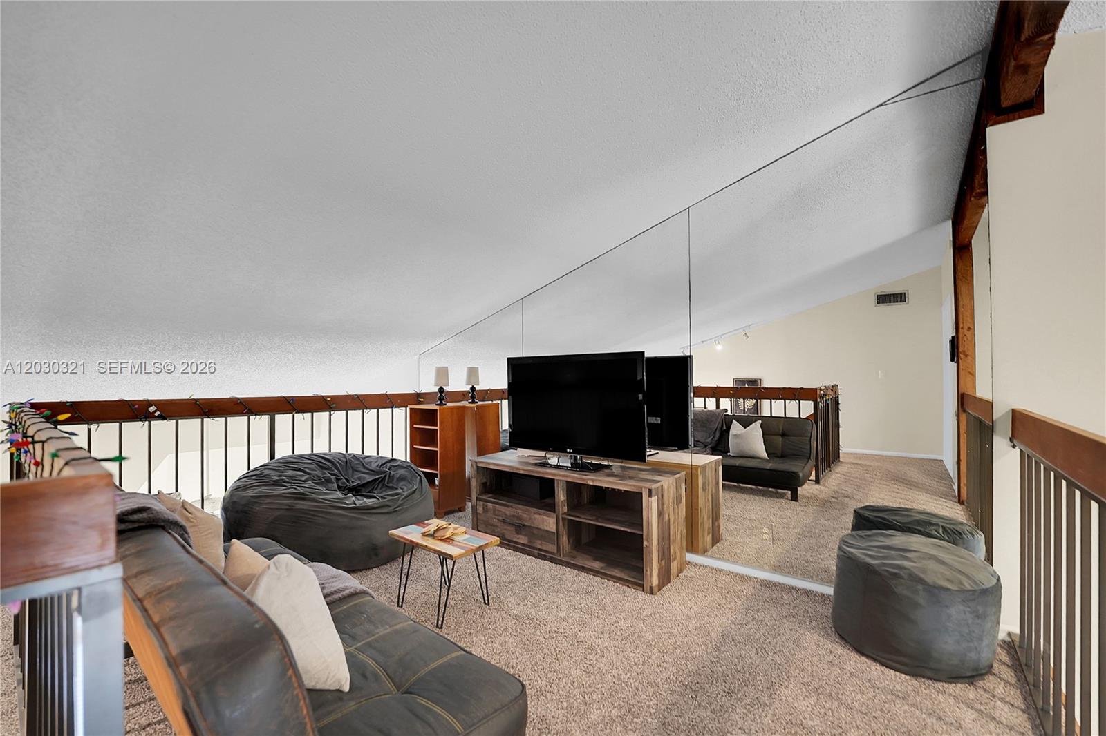 1400 NW 9th Ave # 18 Unit: C-18