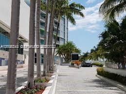 335 S Biscayne Blvd # 2006