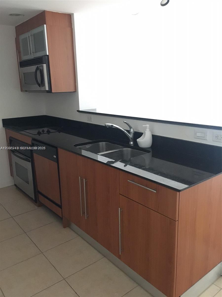 335 S Biscayne Blvd # 2006