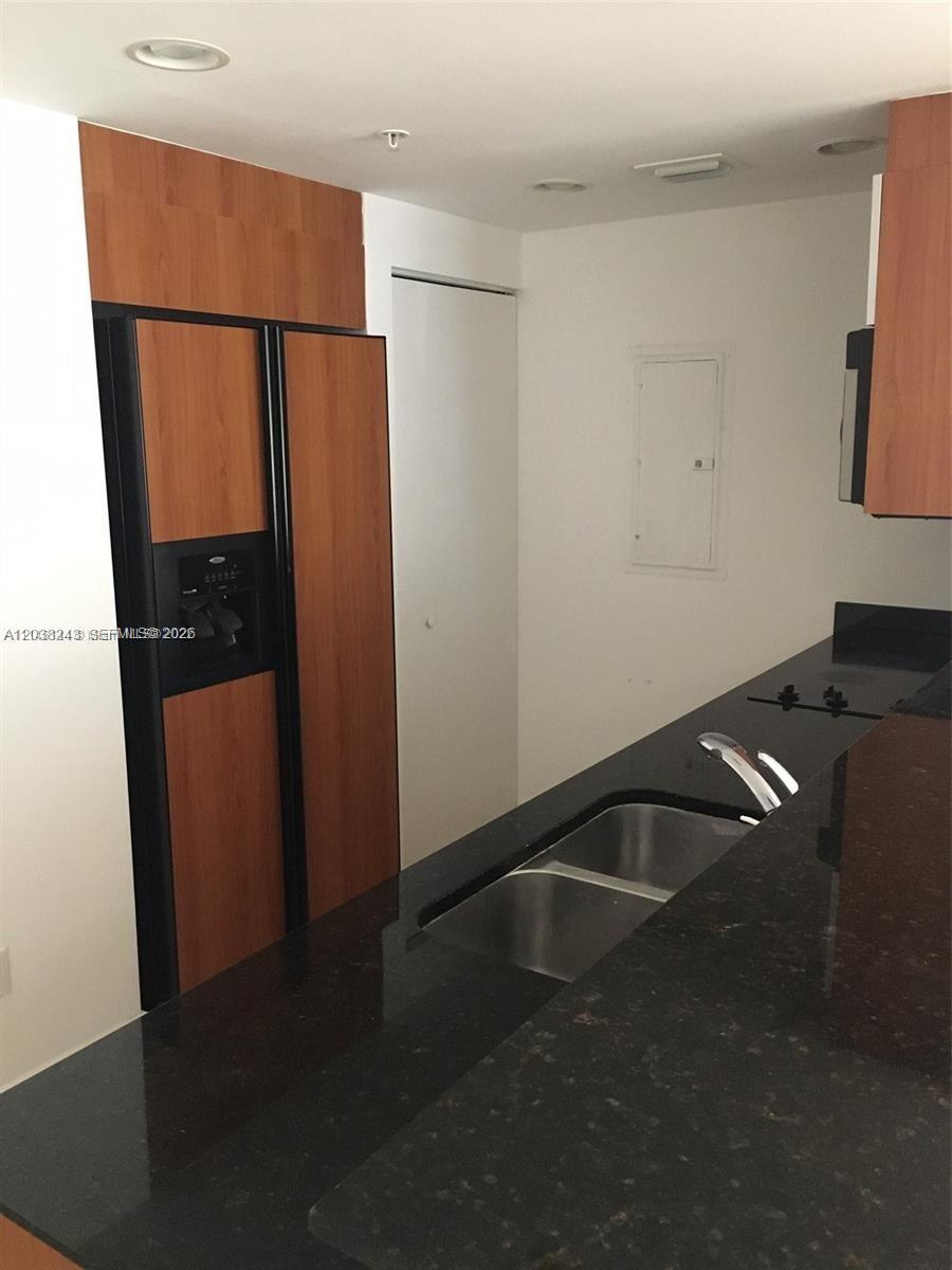335 S Biscayne Blvd # 2006