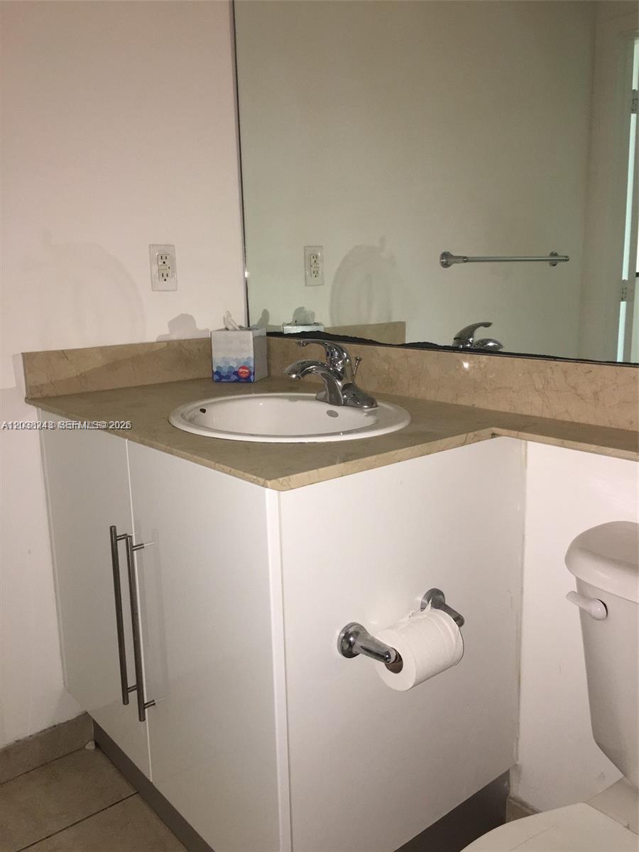 335 S Biscayne Blvd # 2006