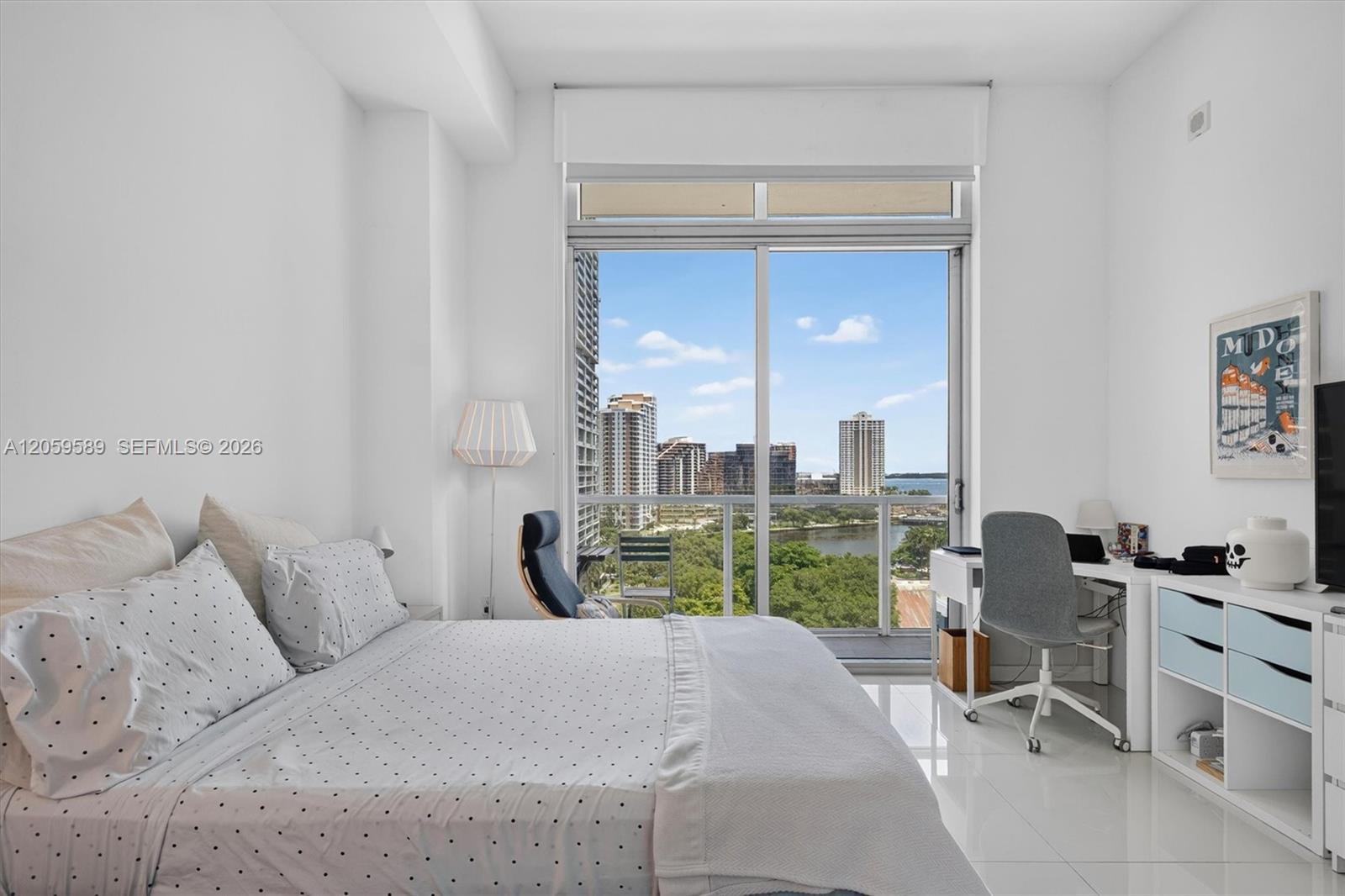 500 Brickell Ave # 1100