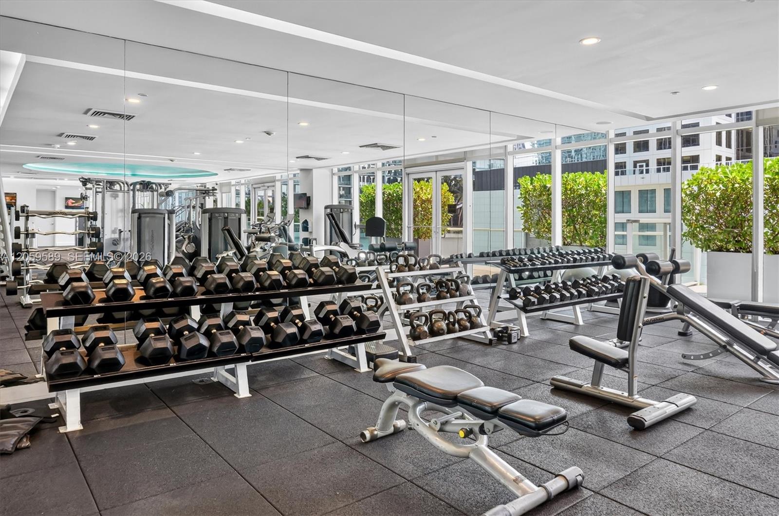 500 Brickell Ave # 1100