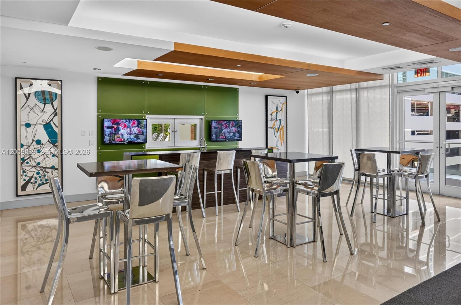 500 Brickell Ave # 1100