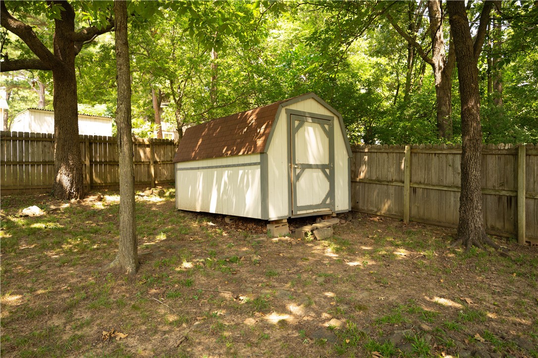 2239 N Mockingbird Lane