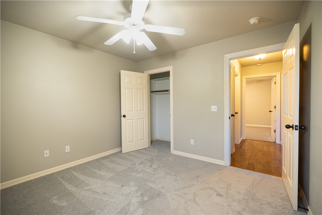 1802 N Fallbrook Way