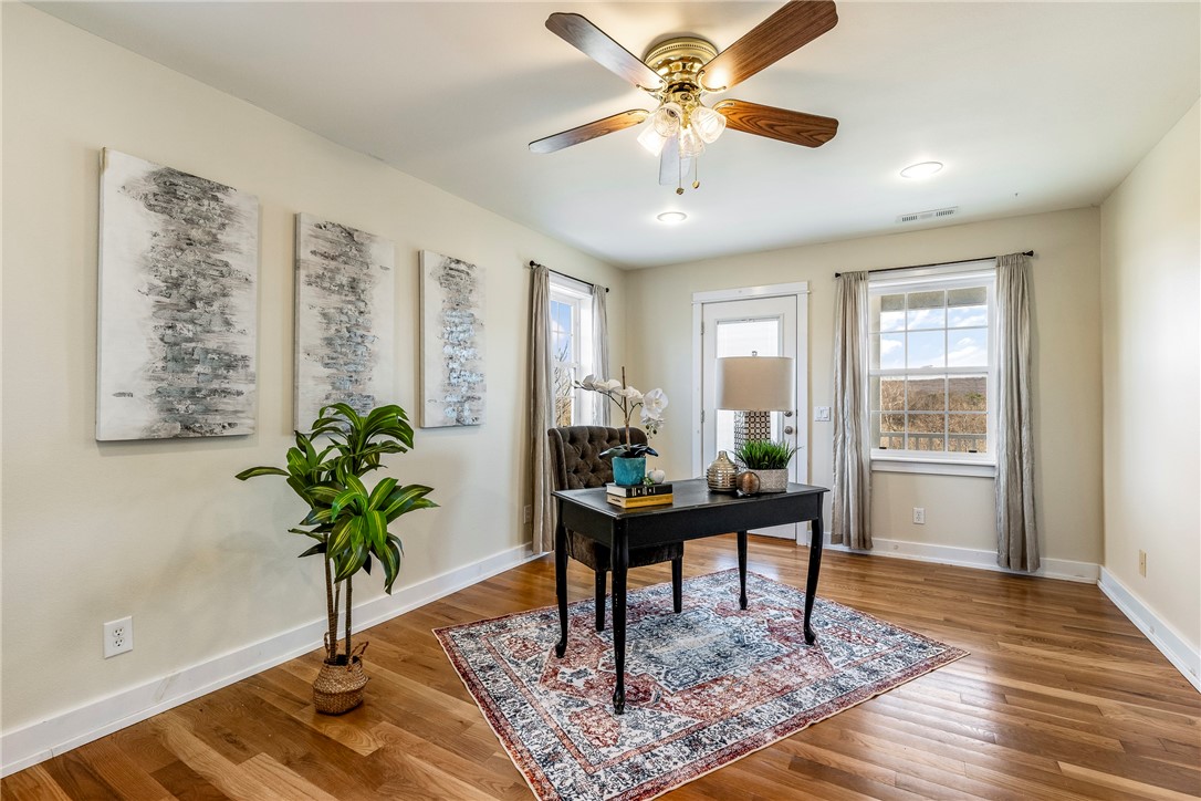 1398915ac Greasy Valley Road