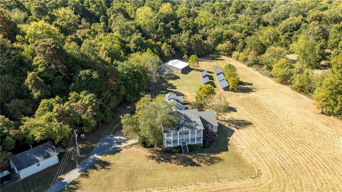 1398915ac Greasy Valley Road