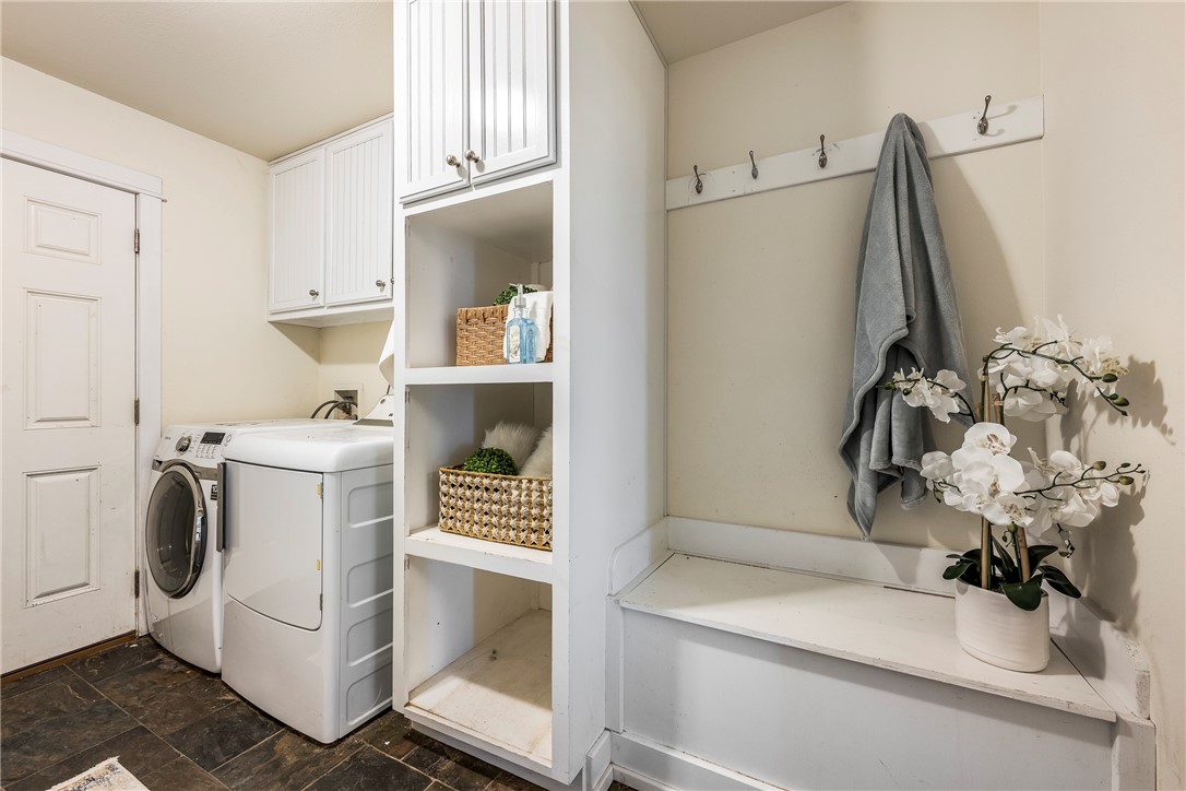 1398915ac Greasy Valley Road