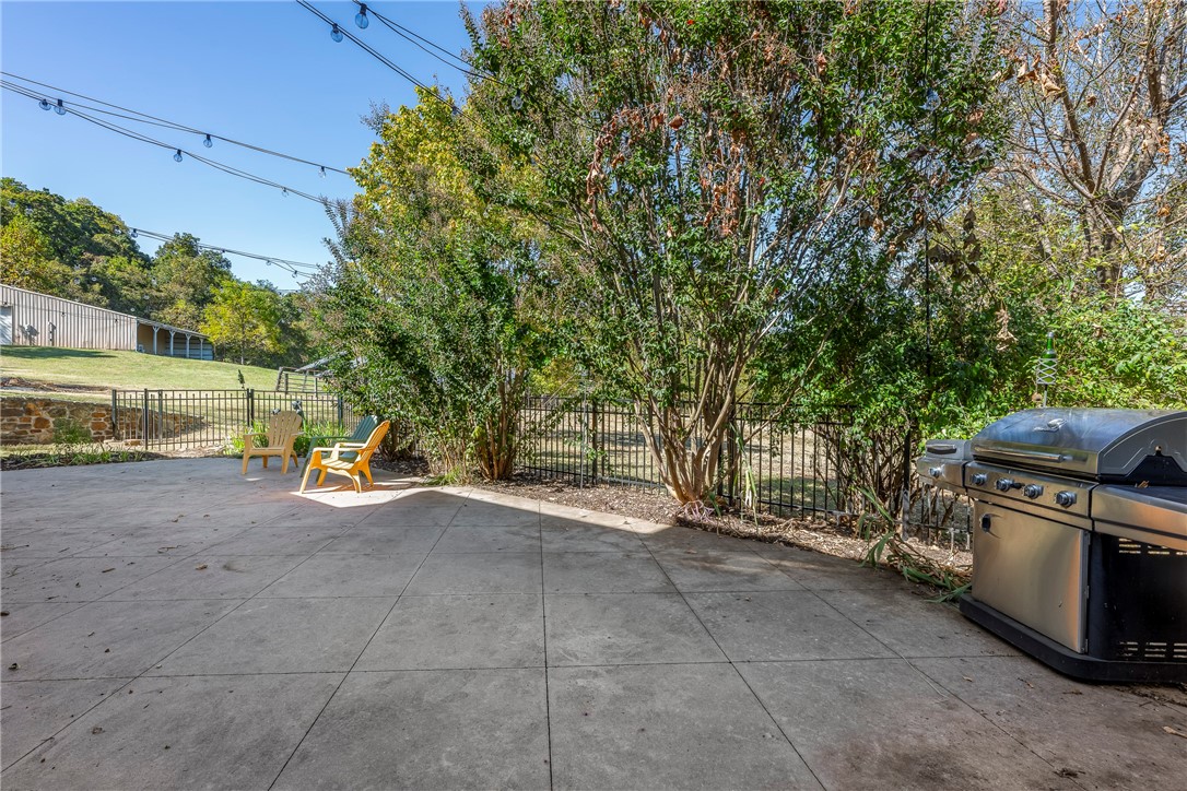 1398915ac Greasy Valley Road