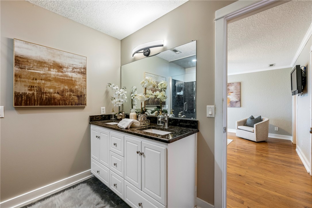 1398915ac Greasy Valley Road