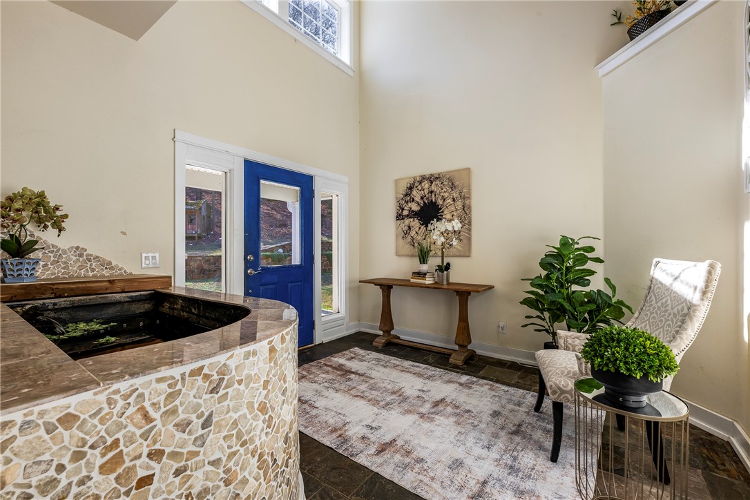 1398915ac Greasy Valley Road