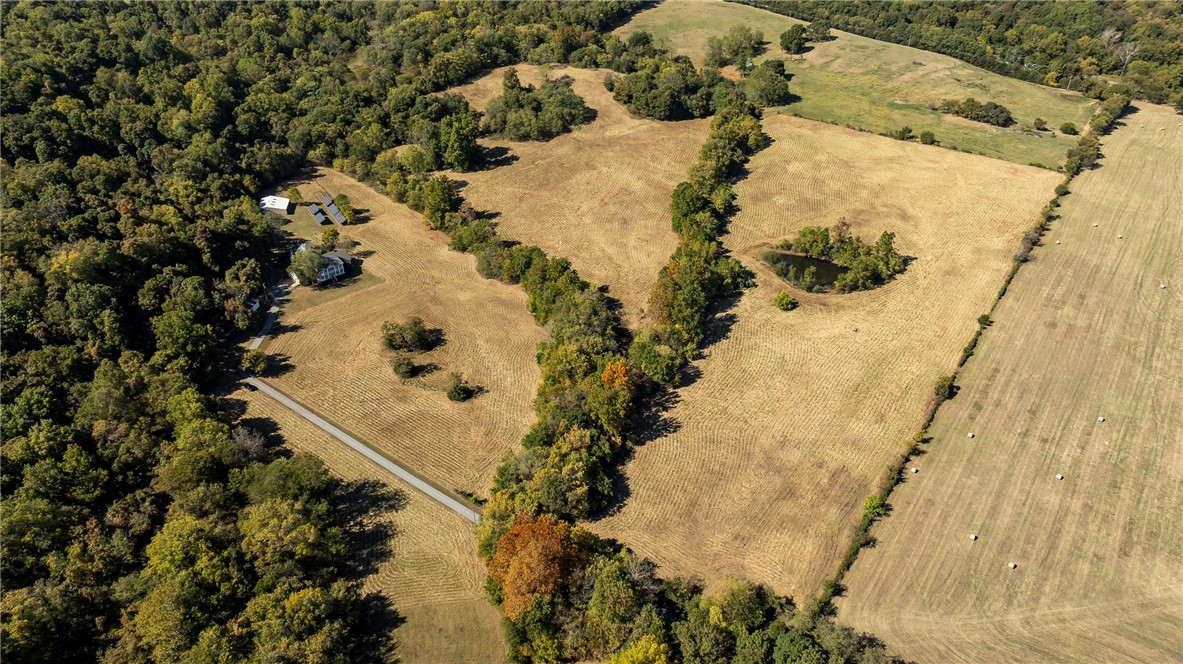 1398915ac Greasy Valley Road