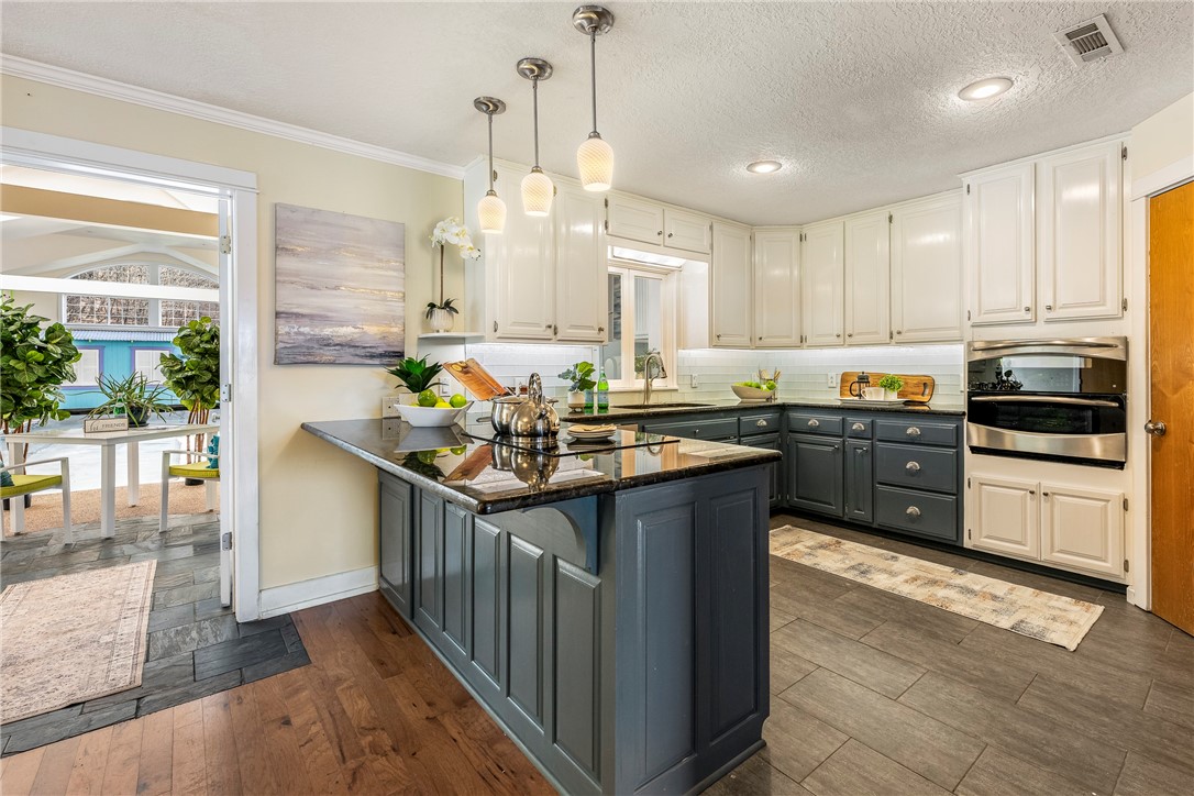 1398915ac Greasy Valley Road