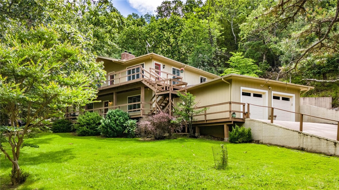 8394 Admiral Nimitz Drive