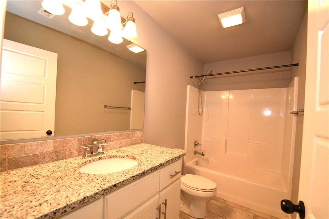 4504 SW Plumley Avenue