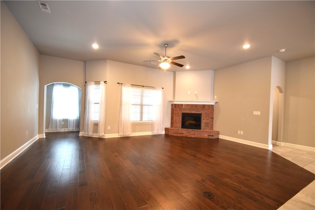 4504 SW Plumley Avenue