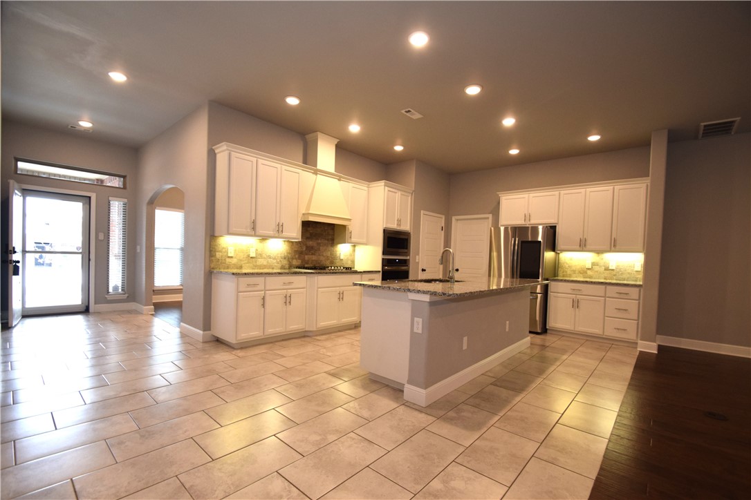 4504 SW Plumley Avenue