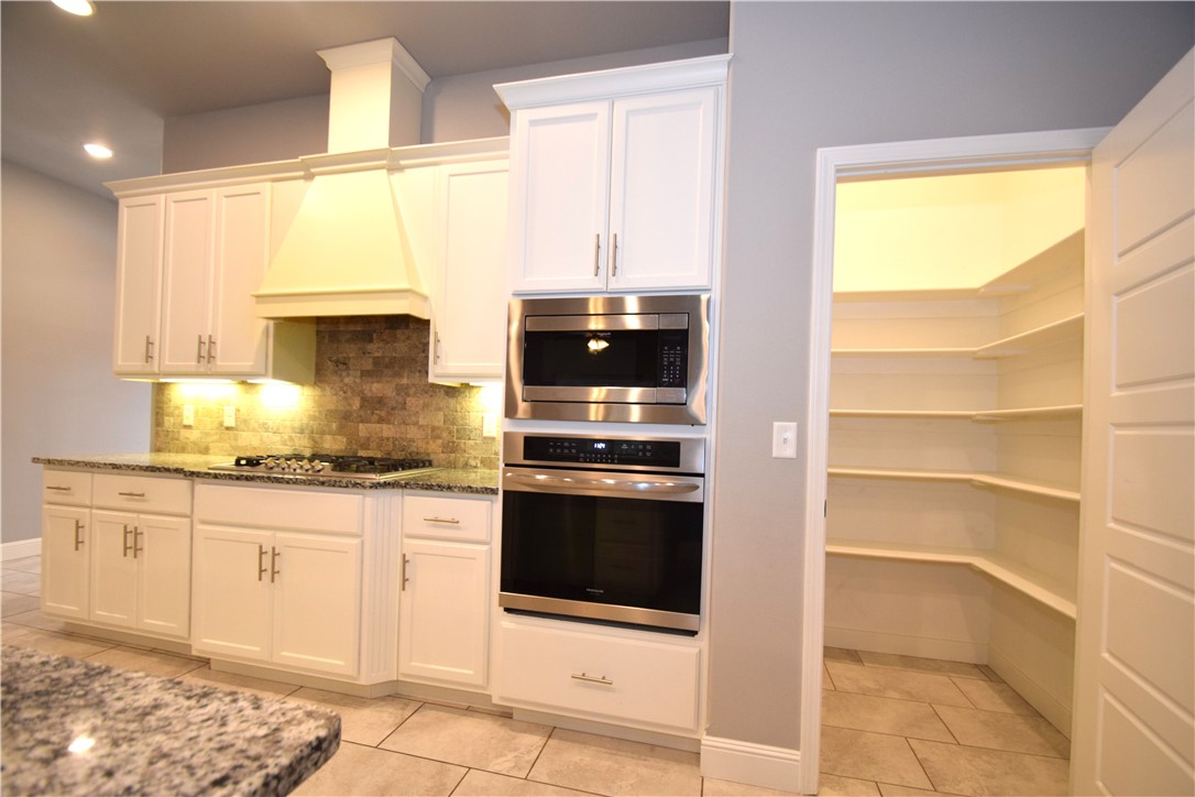 4504 SW Plumley Avenue