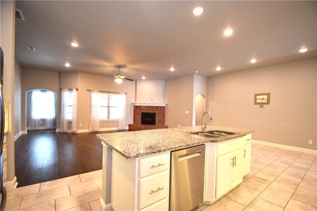 4504 SW Plumley Avenue