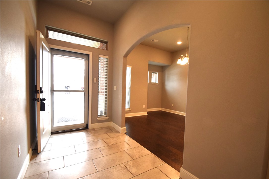 4504 SW Plumley Avenue