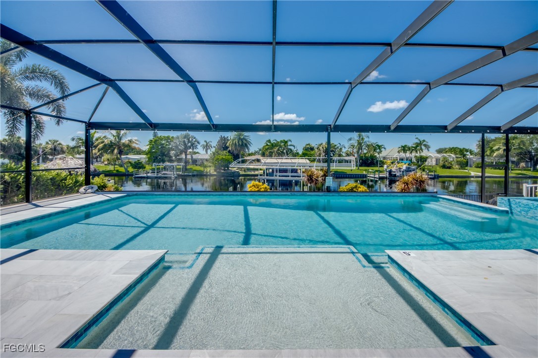 1436 Viking CT