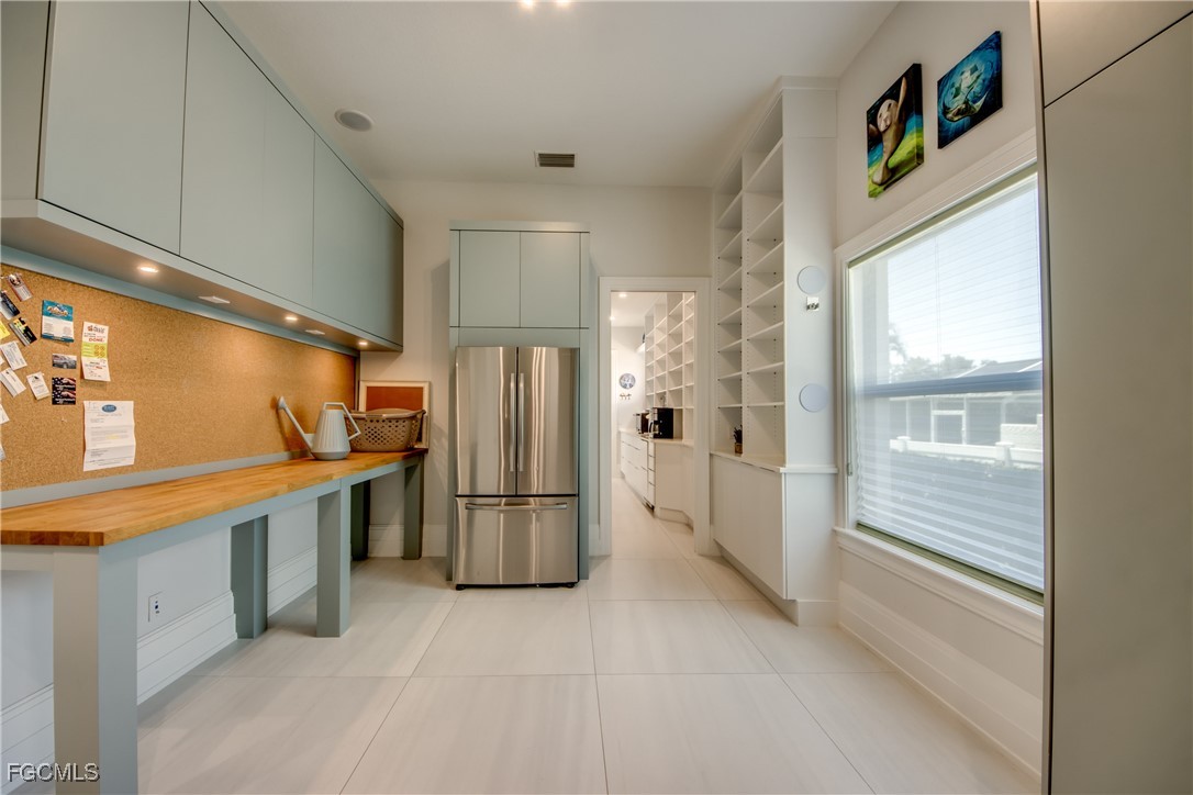 1436 Viking CT