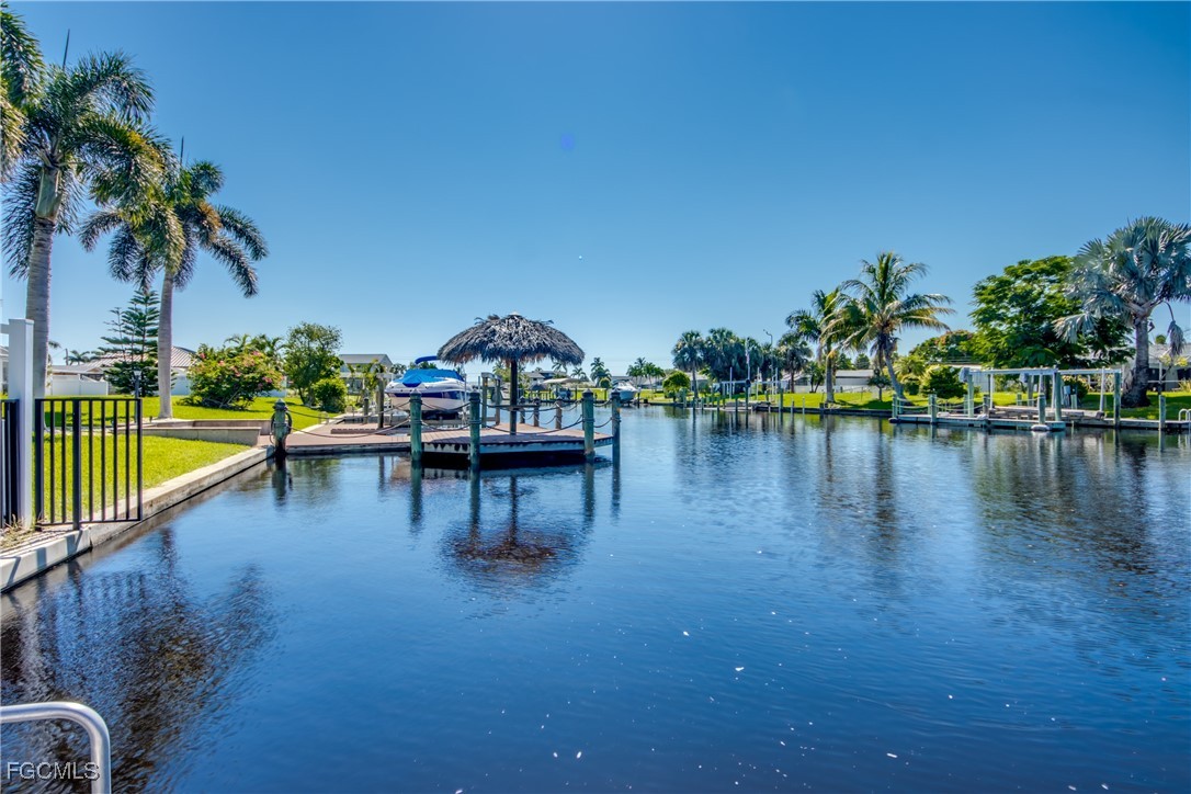 1436 Viking CT