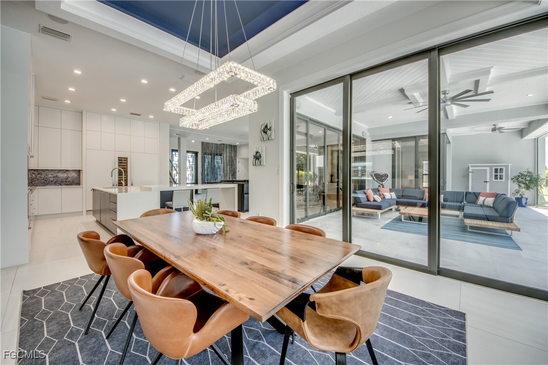 1436 Viking CT