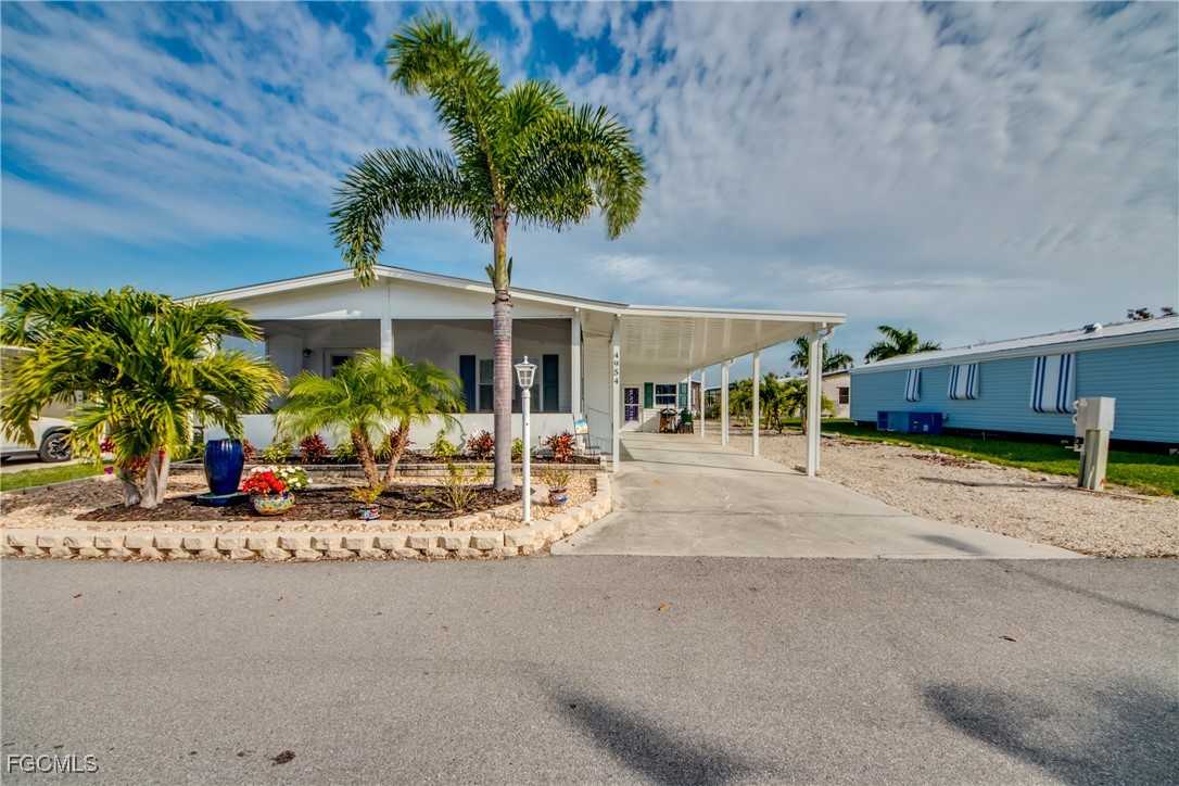 4954 Needlefish LN
