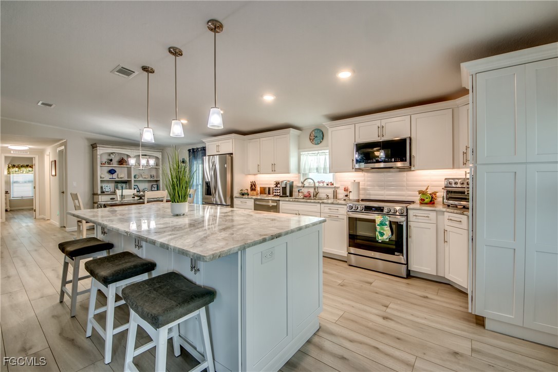 4954 Needlefish LN