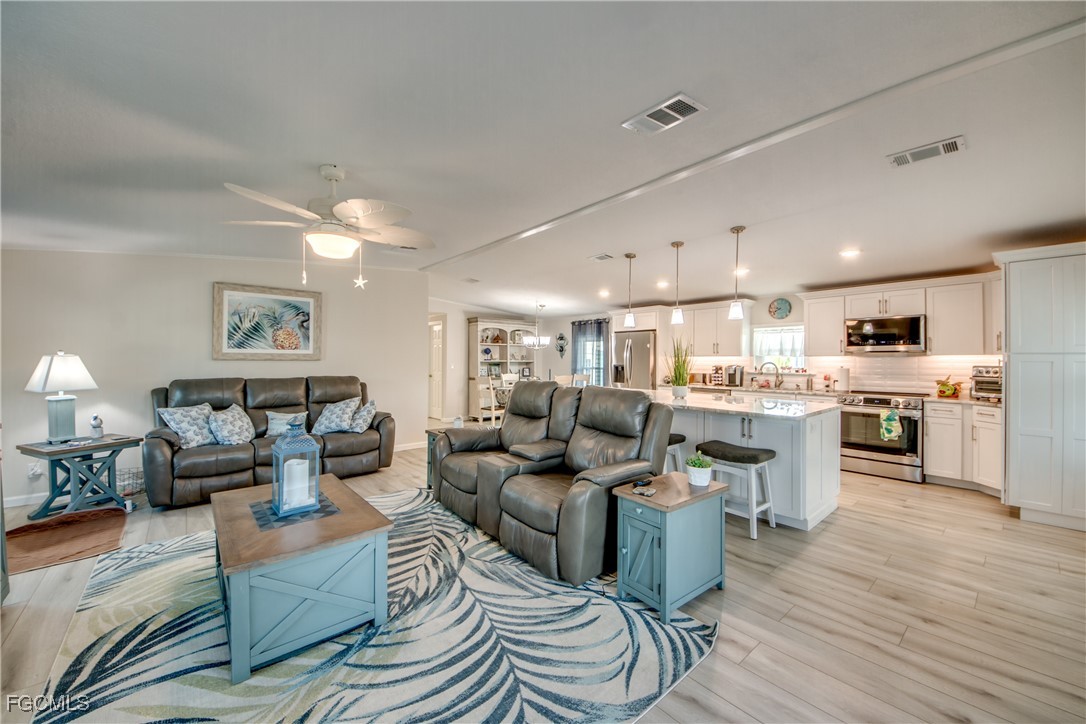 4954 Needlefish LN
