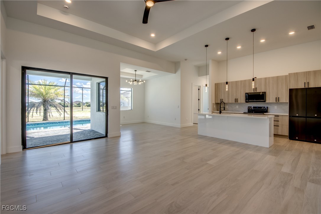 1531 NW 40th PL