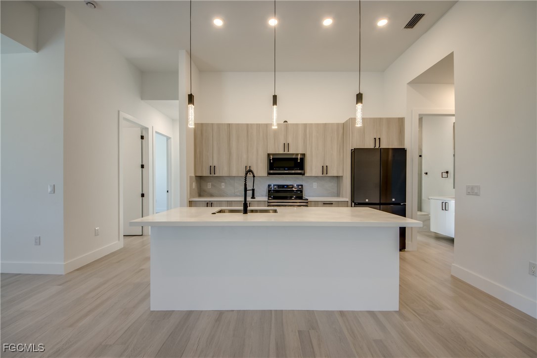1531 NW 40th PL