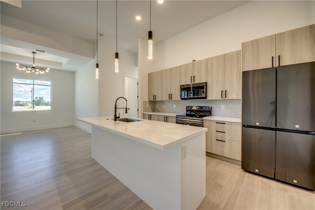 1531 NW 40th PL