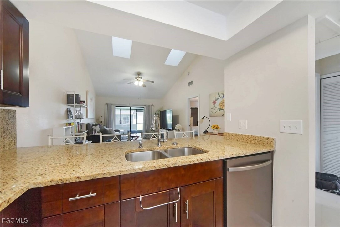 3734 SW 8th CT 101