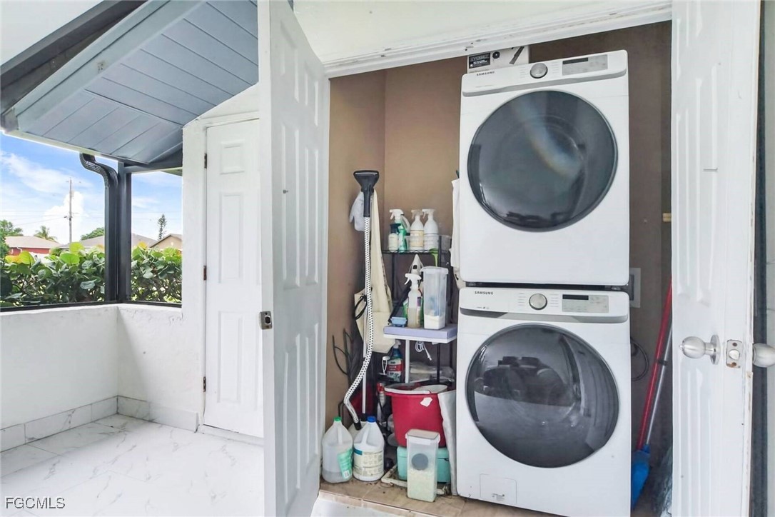 3734 SW 8th CT 101